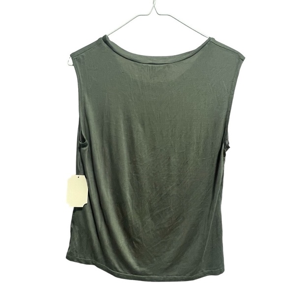 Dirtee Laundry Wild Love Sleeveless Tee, New with Tags - Picture 3 of 6